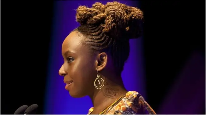 ቺማማንዳ ኒጎዚ