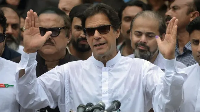 Imran Khan es el líder y fundador del partido PTI que obtuvo la mayoría de votos en las elecciones generales de Pakistán.