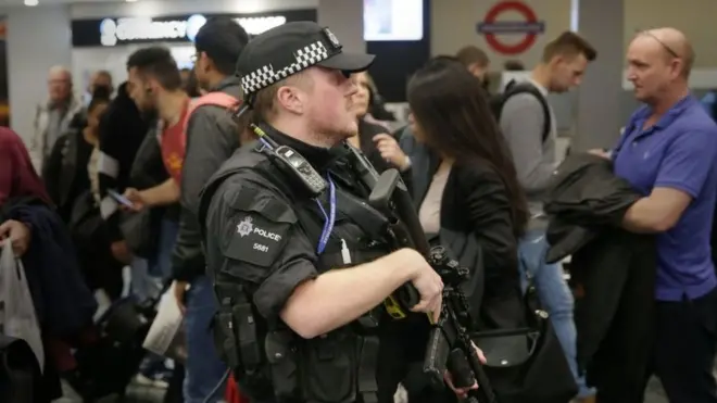 La police surveille toutes les stations de métro de la capitale britannique depuis l'attentat de vendredi
