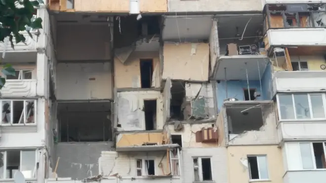 будинок на Позняках