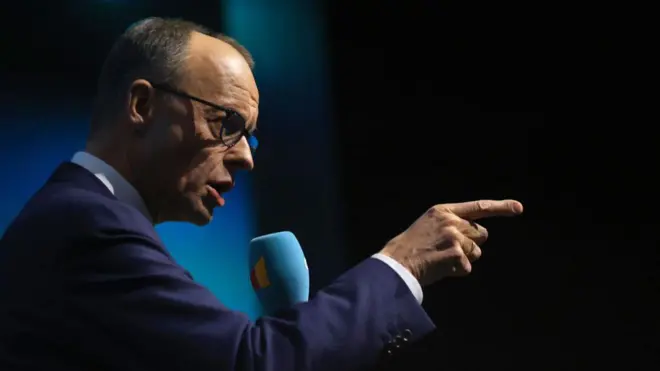 فریدریش مرتس از حزب دمکرات مسیحی نفر اصلی اتحادیه احزاب دمکرات و سوسیال مسیحی آلمان است