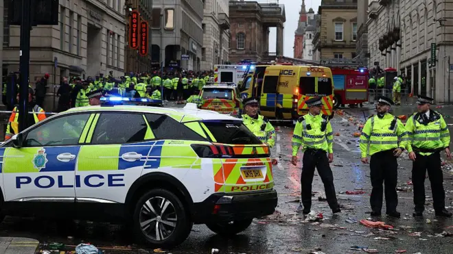 Liverpool'daki olayda 47 kişi yaralandı, 27 kişi hastaneye kaldırıldı.