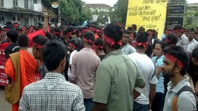 ශිෂ්ය මර්දනයට එරෙහිව සරසවි ශිෂ්යයෝ විරෝධතාවයක