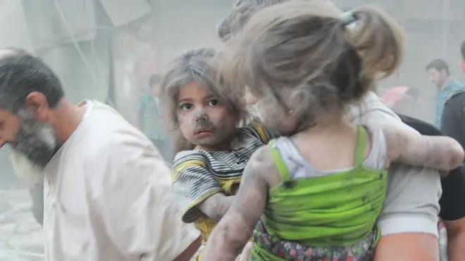 Несмотря на обстрел коридоров, жители все же покидают Адеппо