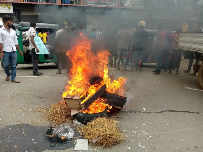 Diyathalawa protests 19 April 2022