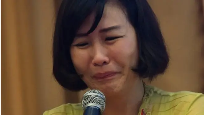 "Saya khawatir banyak pihak akan menunggangi jika para relawan unjuk rasa, apalagi benturan dengan pihak lawan yang tidak suka dengan perjuangan kita," tulis Ahok, seperti dbacakan isterinya, Veronica.