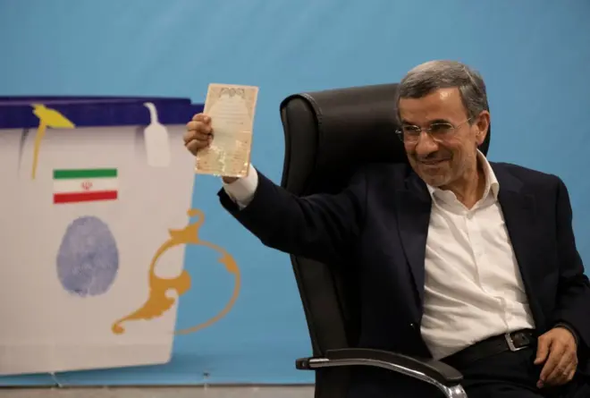 محمود احمدینژاد