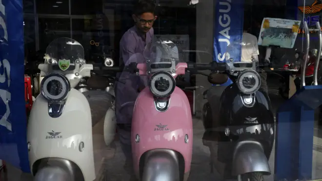 الیکٹرک بائیکس، پاکستان