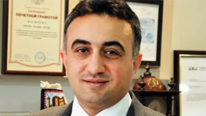 Vəkillər Kollegiyası Fəxrəddin Mehdiyevin fəaliyyətini bir illik dayandırıb