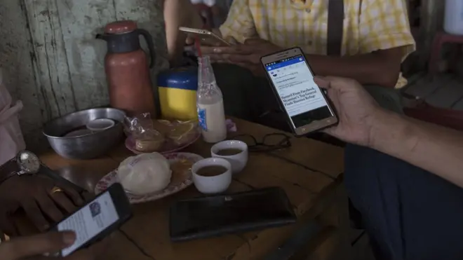 မြန်မာပြည်မှာ ဖေ့စ်ဘွတ် သုံးစွဲသူ လူ သန်း ၂၀ ခန့်ရှိ