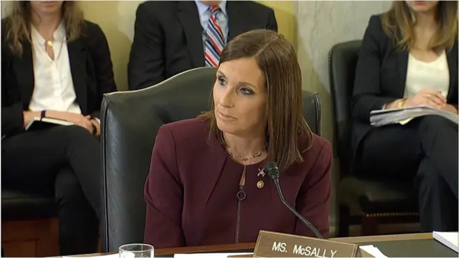 Американский сенатор рассказала об изнасиловании в армии