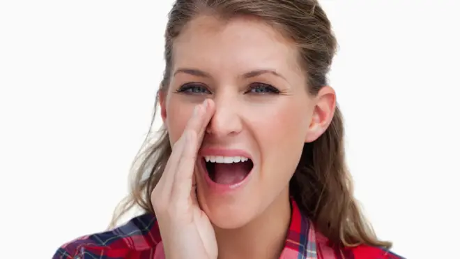 Si la anatomía de la lengua y la laringe es similar en los primates, el gran misterio era hasta ahora por qué solamente los seres humanos hablan, señaló el científico británico Jacob Dunn.