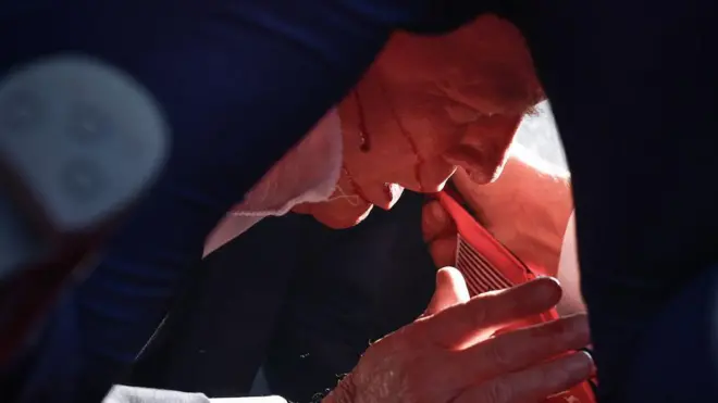 डोनाल्ड ट्रंप