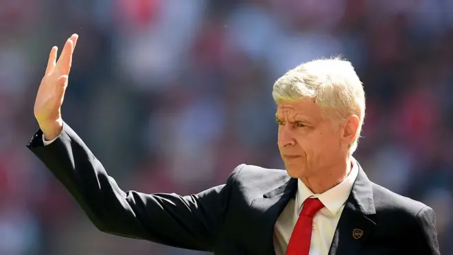 Arsene Wenger memimpin skuat utama Arsenal sejak 1996.