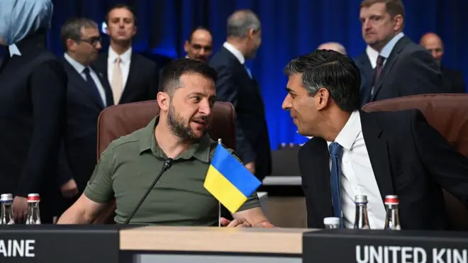 ভিলনিয়াসে ব্রিটিশ প্রধানমন্ত্রীর সঙ্গে বৈঠক করেন মি. জেলেনস্কি, ১২ই জুলাই ২০২৩