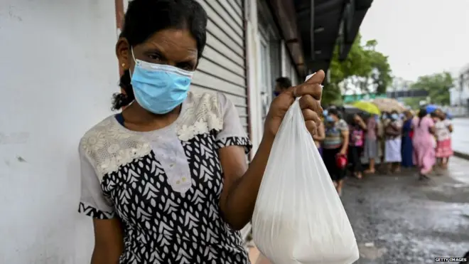 महिला, श्रीलंका