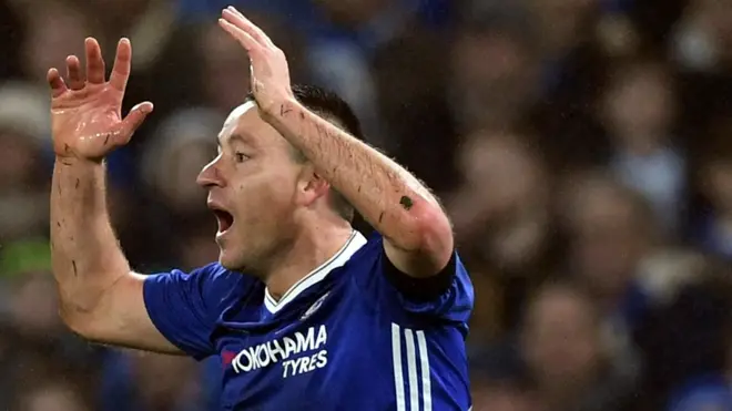 خاض جون تيري اكثر من 700 مباراة في صفوف تشيلسي