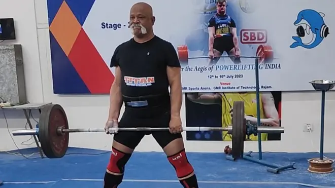 आईपीएस अधिकारी अमित सिन्हा