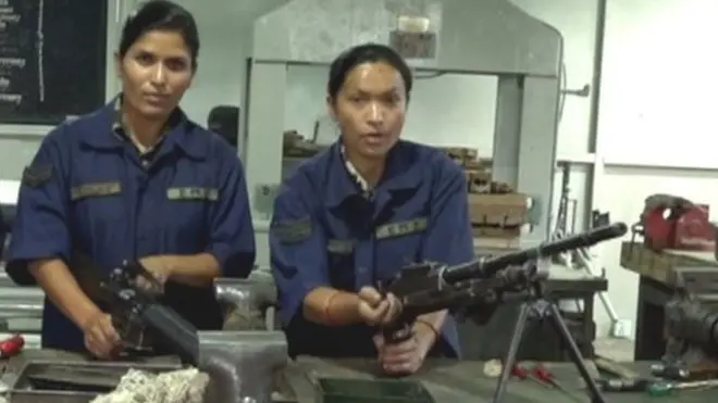 నేపాల్ సైన్యంలో పనిచేసే మహిళా గన్ స్మిత్లు