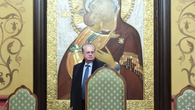 Сначала нужно научиться слышать общественность, а потом уже выступать, посоветовали в церкви Пиотровскому