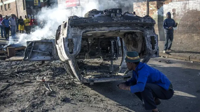 Ndị Sawụtụ Afịrịka na-ebuso ndị si mba Afịrịka ndị ọzọ agha