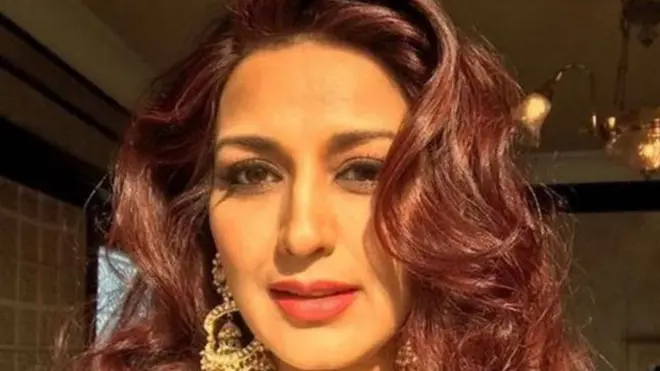 سونالي بیندري نیویارک کې درملنه وکړه.