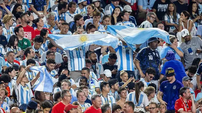 Argentina fans cheer their team during the FIFA World Cup 2026 quarterfinal match against Switzerland