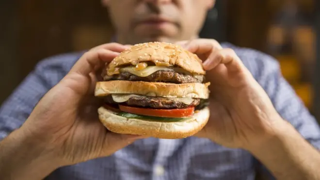 Especialistas recomendam comer gordura, mas com moderação