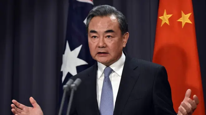 Bộ trưởng Ngoại giao Vương Nghị phát biểu tại một cuộc họp báo ở Canberra ngày 7/2