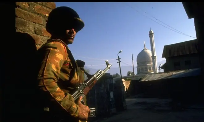 حضرت بل، درگاہ، کشمیر