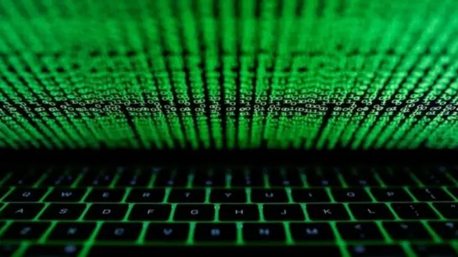 قالت زوجة المبرمج الروسي إنه اعتقل للتحقيق في تهم تتعلق بالقرصنة على الانتخابات الرئاسية الأمريكية