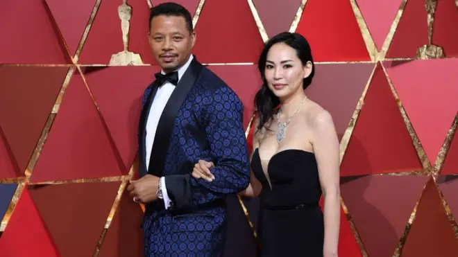Terrance Howard and Mira Pak bin marry for 2013 but two of dem come quietly separate two years later.