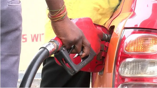 'බ්‍රෙන්ට්' අමුතෙල් බැරලයක මිළ ඩොලර් පනස් හයකින් ඉහළ ගොස් ඇත.