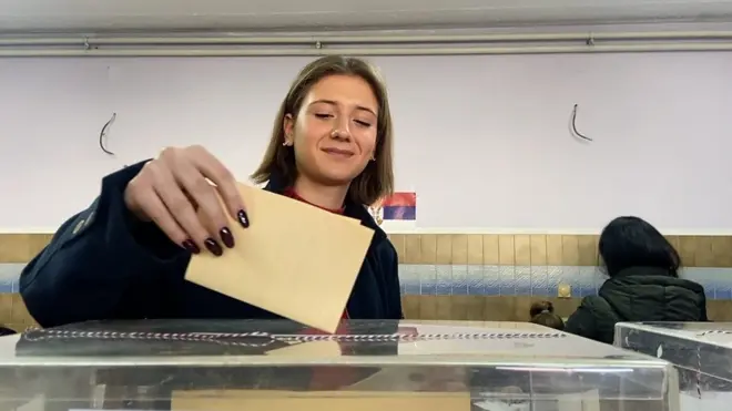 Izbori u Srbiji 2023: Prvi put na glasanje