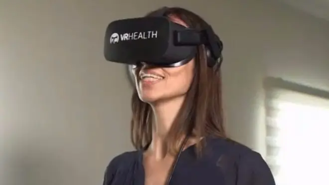 استخدام الواقع الافتراضي أثناء علاج التليف الكيسي