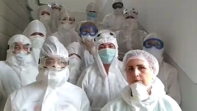 Тошкент вилояти юқумли касалликлар шифохонасининг бир гуруҳ тиббиёт ходимлари