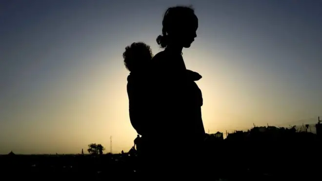 ብምክንያት ኲናት ካብ ትግራይ ናብ ሱዳን ዝተሰደደት ኣደ