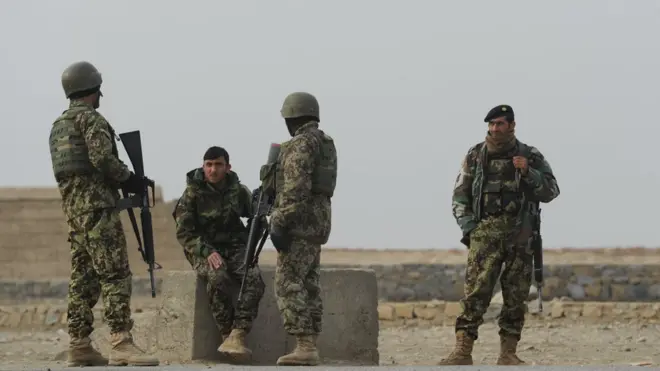 Авиабаза Баграм находится в 50 км к северу от Кабула