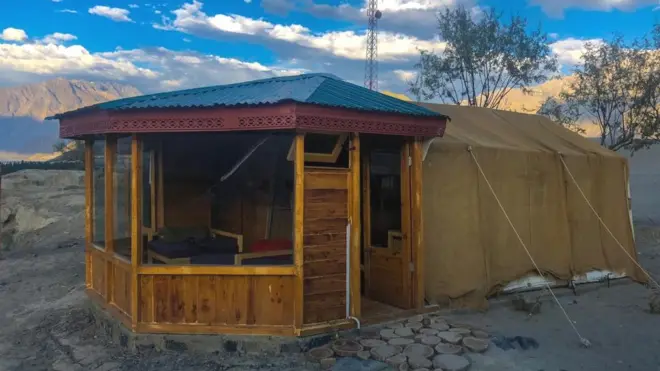 'گلیمرس کیمپنگ'