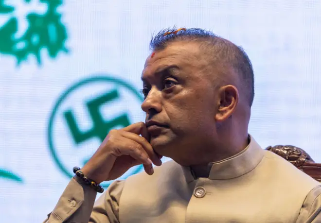 उपसभापति विश्वप्रकाश शर्मालाई भेटेर सभापति थापाले राजीनामा दिन चाहेको भन्ने विवरण सार्वजनिक भएको छ