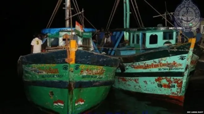 ශ්‍රී ලංකා නාවික හමුදාව විසින් පසුගියදා අත්අඩංගුවට ගනු ලැබූ ඉන්දීය ධීවර යාත්‍රා