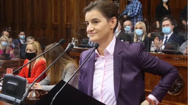 Ana Brnabić predvodiće vladu kojoj je predsednik Srpske napredne stranke Aleksandar Vučić „oročio život" najdalje do aprila 2022. godine