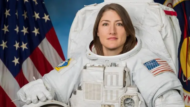 Christina Koch a déclaré que c'était un honneur de suivre les traces de ses héros