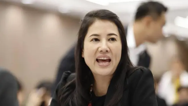 ปารีณา ไกรคุปต์