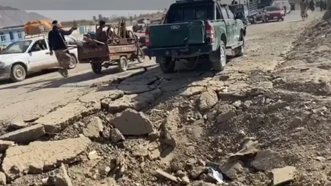 میوند کې د لویې لارې پر کنډک ځانمرګی برید