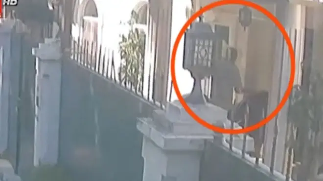 صورة من المقطع الذي بثته القناة التركية حول نقل رفات خاشقجي