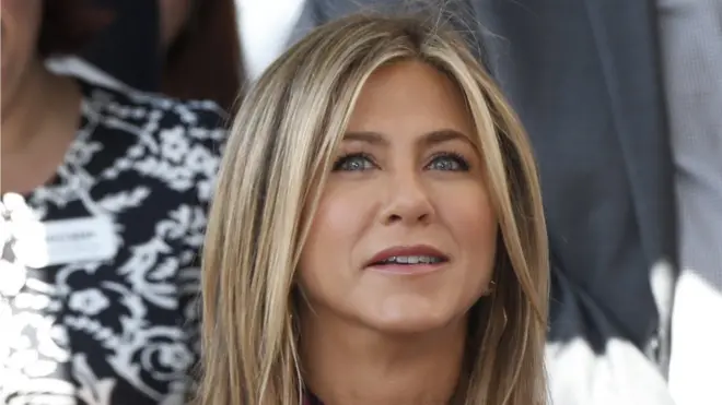 جنيفر انيستون