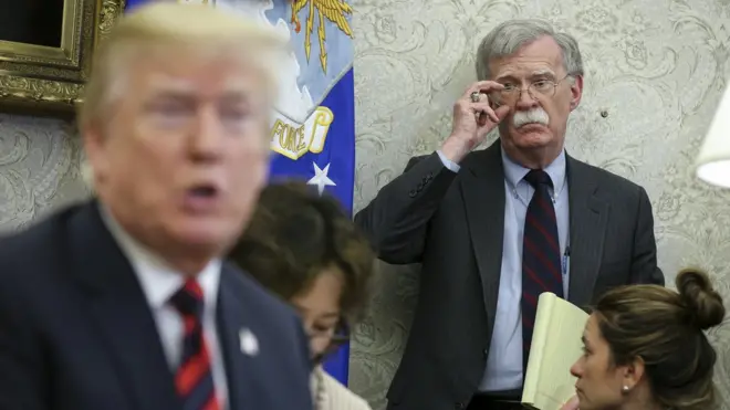 Визит Болтона ...