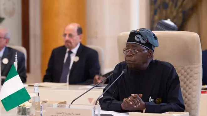 Aworan Aarẹ Bola Tinubu