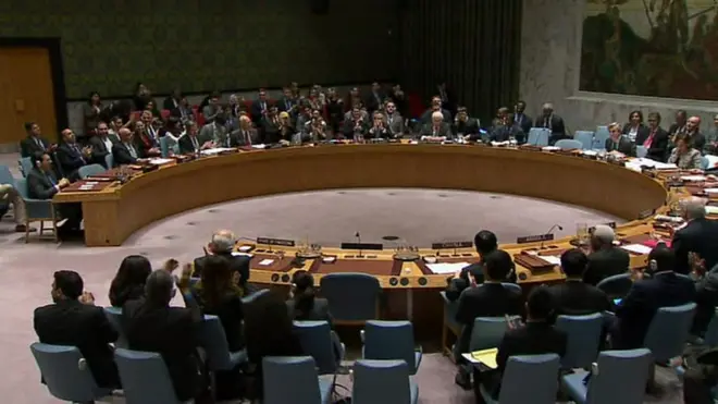 نخست وزیر اسرائیل تصویب یک قطعنامه علیه دولت خود را در شورای امنیت سازمان ملل متحد محکوم کرده، خجالت توصیه کرده و گفته که آن را اجرا نمی کند